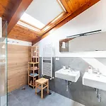 Angela Bed & Breakfast 3*